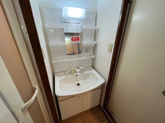 洗面設備　※別部屋の写真です