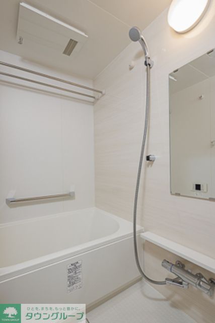 バス・シャワールーム　※写真は同タイプ住戸です。