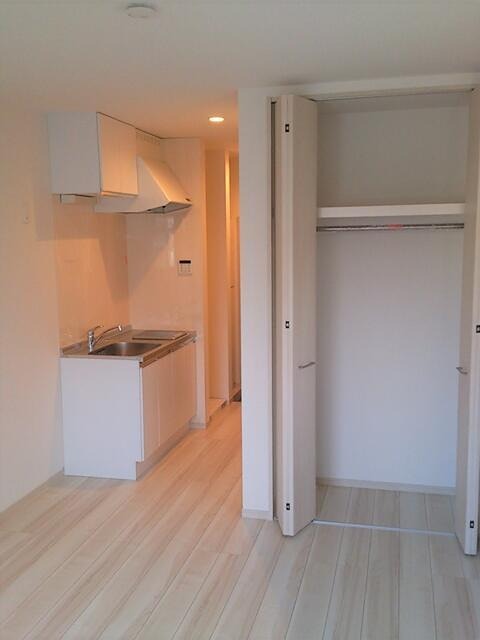 居室・リビング　角部屋2面採光のお部屋です。