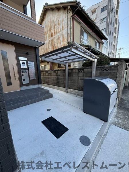 地下鉄名港線 日比野駅 徒歩12分 3階建 築3年の外観写真