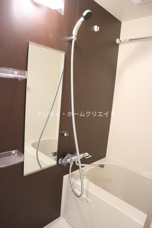 バス・シャワールーム　同タイプ別階部屋写真