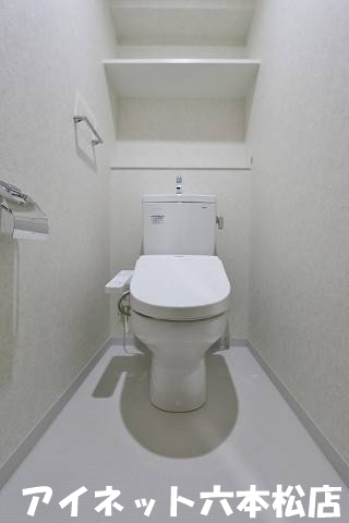 トイレ　清潔感のあるトイレです