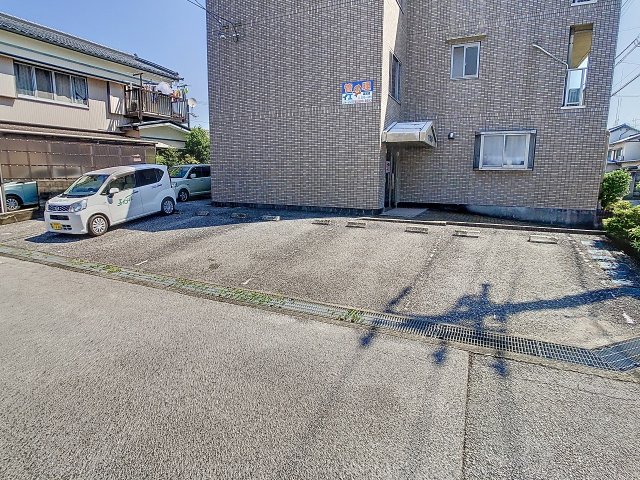 駐車場　現況を優先します。（撮影時期：2024年9月）