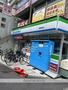 コンビニ　ファミリーマート（コンビニ）まで859m