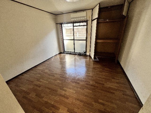 メゾン加後の内装写真