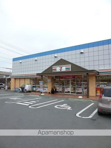 コンビニ　セブンイレブン（コンビニ）まで780m