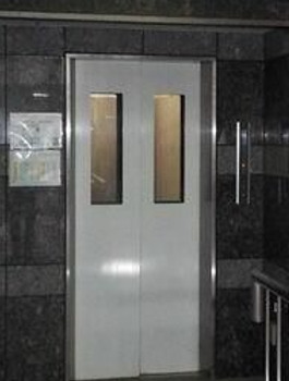 生活館ビルの外観写真