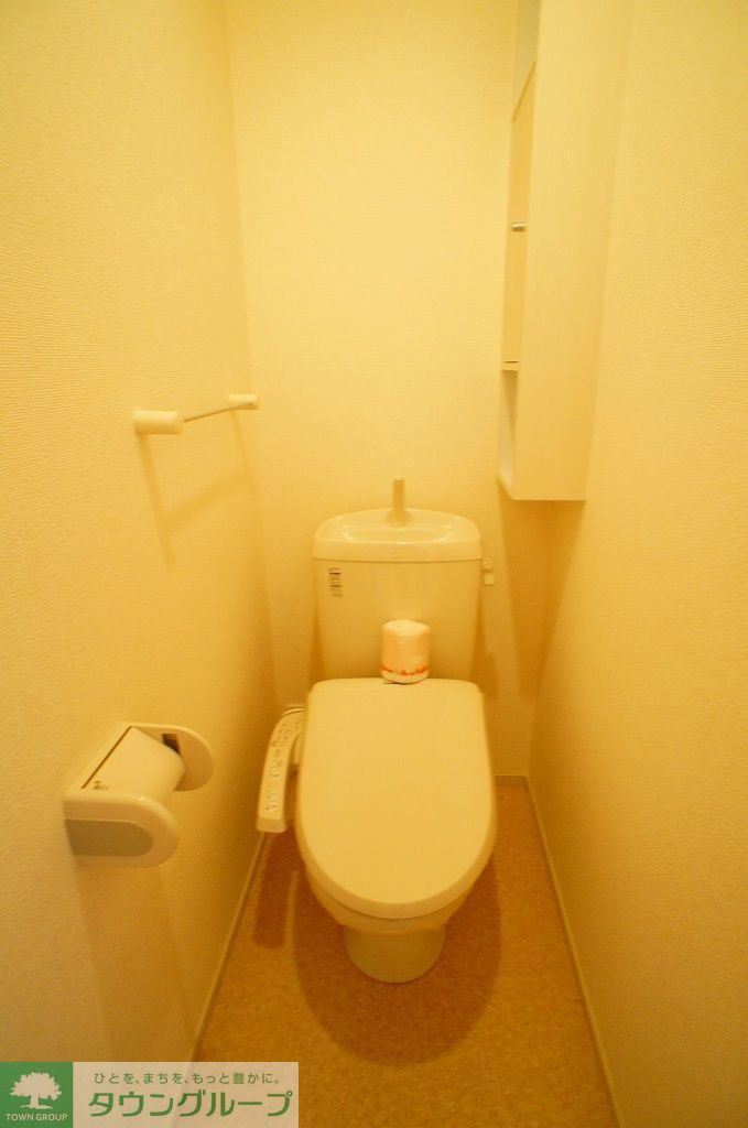 東武伊勢崎線 草加駅 徒歩8分 3階建 築15年のトイレ写真
