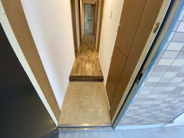 キャッスルメジュールの玄関写真