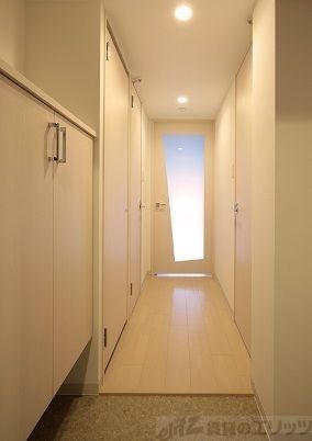 セレニテ新大阪弐番館の玄関写真
