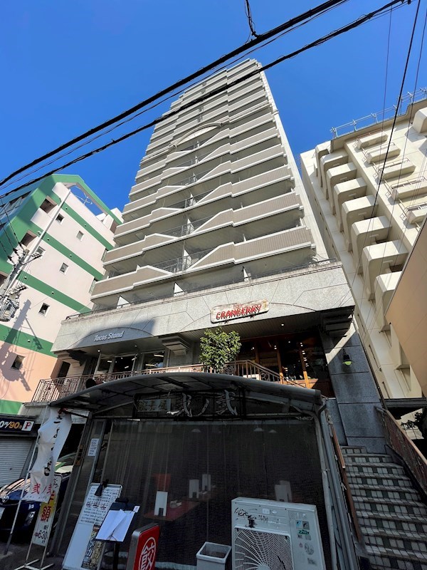 地下鉄七隈線 薬院大通駅 バス乗車時間：5分 最寄りバス停で下車 徒歩2分 築27年