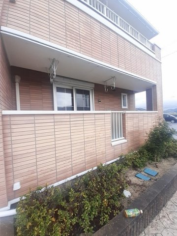 バルコニー　バルコニーからの眺めを楽しみながら食事をしませんか