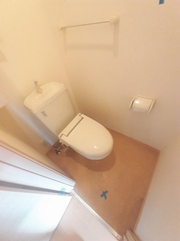 トイレ　コンパクトで使いやすいトイレです