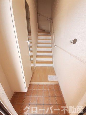 ＪＲ予讃線 端岡駅 徒歩13分 2階建 築10年の玄関写真