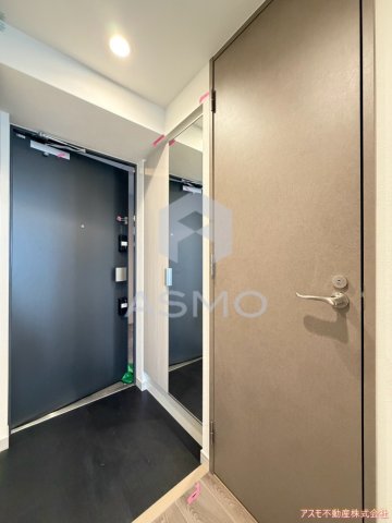玄関　同マンション別部屋　参考写真