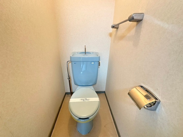 西鉄天神大牟田線 西鉄平尾駅 徒歩16分 3階建 築37年のトイレ写真