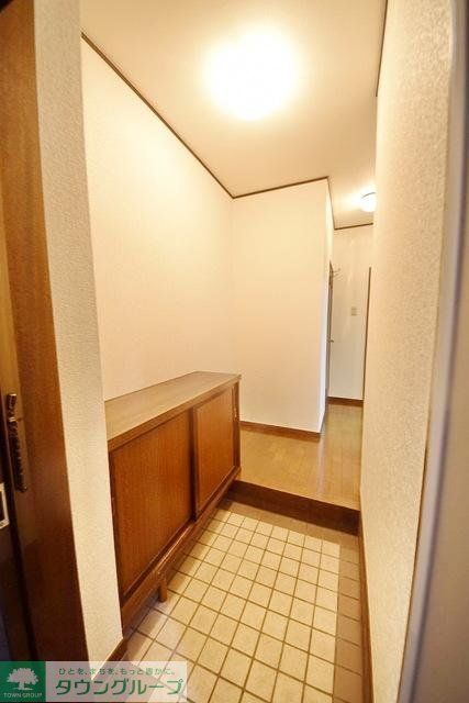 サンシャインハイツ草加の玄関写真