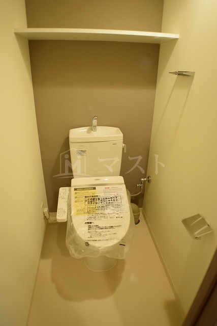 トイレ　ウォシュレット付