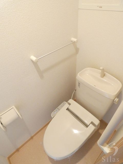 ＪＲ阪和線 浅香駅 徒歩9分 3階建 築17年のトイレ写真