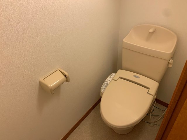 その他　温水洗浄便座設置
