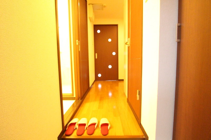玄関　他部屋
