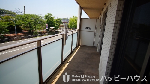 バルコニー　入居中のため、別号室参考写真となります。