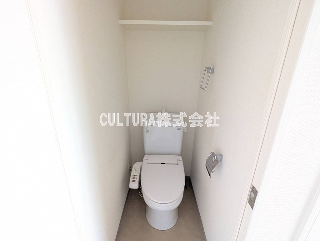 ロイスグラン神戸下沢通のトイレ写真
