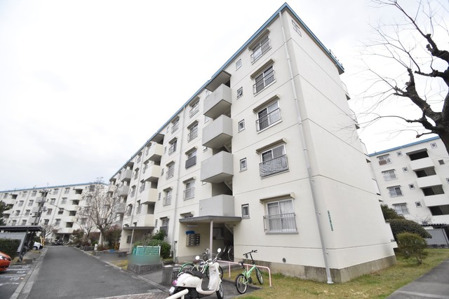 UR富田の外観写真