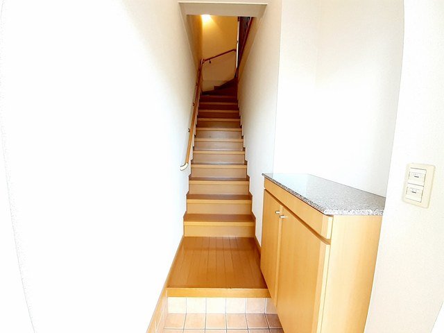 玄関　収納もある玄関です