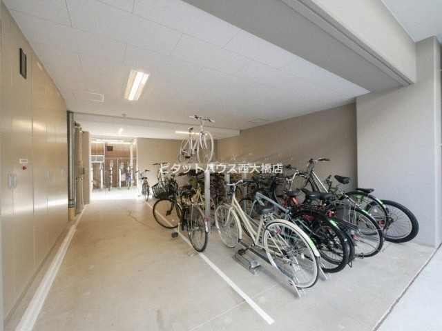 駐車場　駐輪場