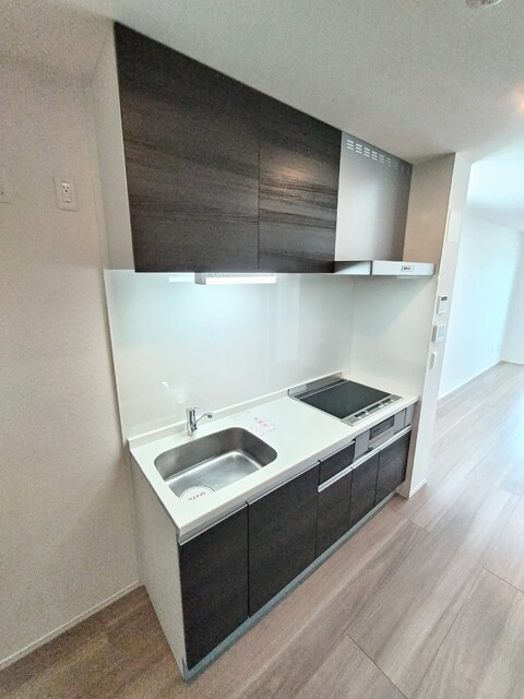 キッチン　★ＩＨ２口コンロとグリル付きのシステムキッチン★