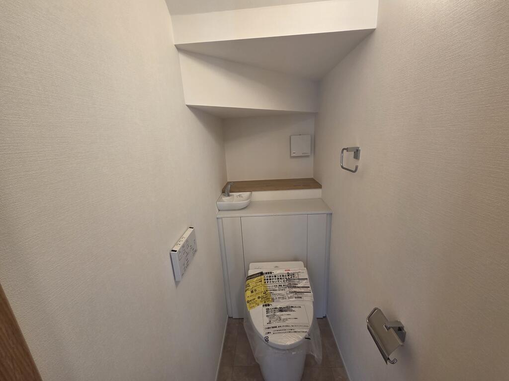 四条町藤川貸家のトイレ写真