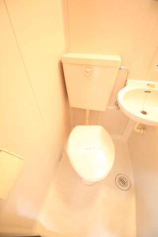 ヒルズ北葛西B棟のトイレ写真