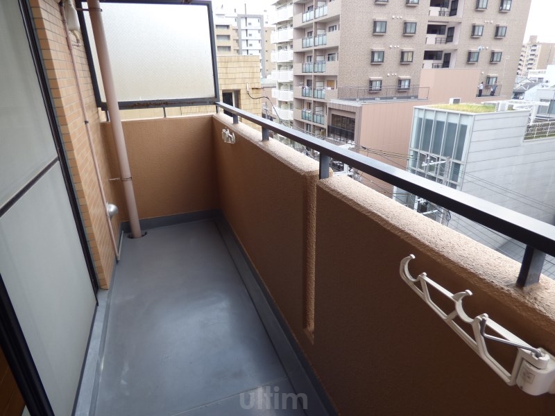 バルコニー　違うお部屋の写真です。ご参考までに