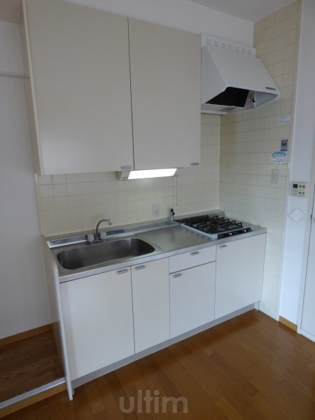 キッチン　違うお部屋の写真です。ご参考までに