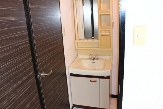 洗面設備　他部屋の写真を使用しております。