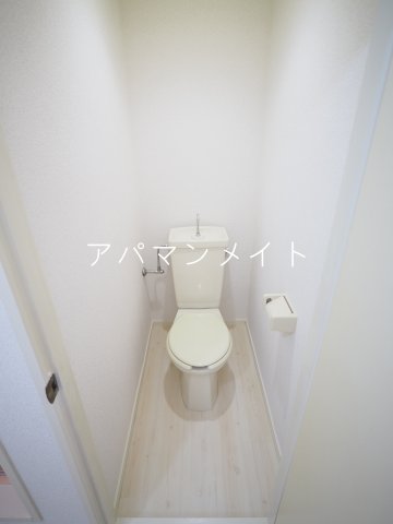 トイレ　落ち着いたトイレです