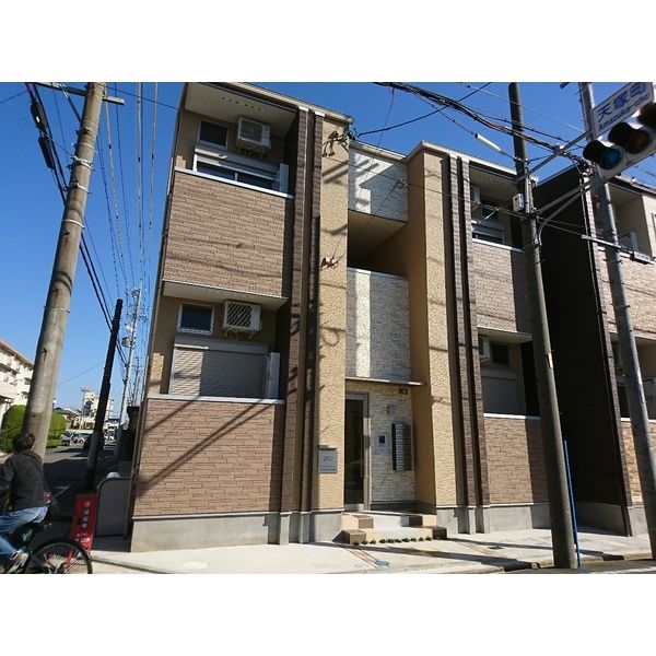 建物外観　ロイヤルクレスト天塚町