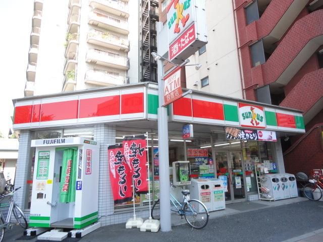 コンビニ　サンクス明神町店（コンビニ）まで240m
