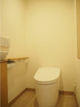 東京メトロ丸ノ内線 方南町駅 徒歩3分 9階建 築9年のトイレ写真