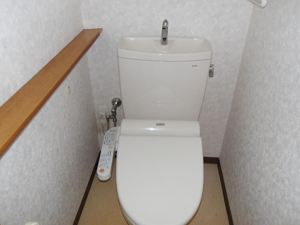 今森275-11貸家のトイレ写真
