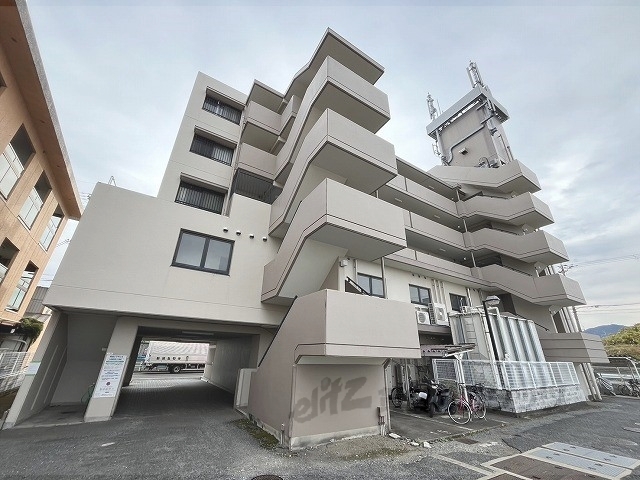 積成レジデンスの外観写真