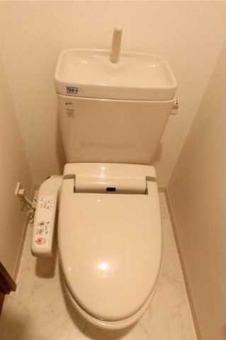 トイレ　別部屋参考