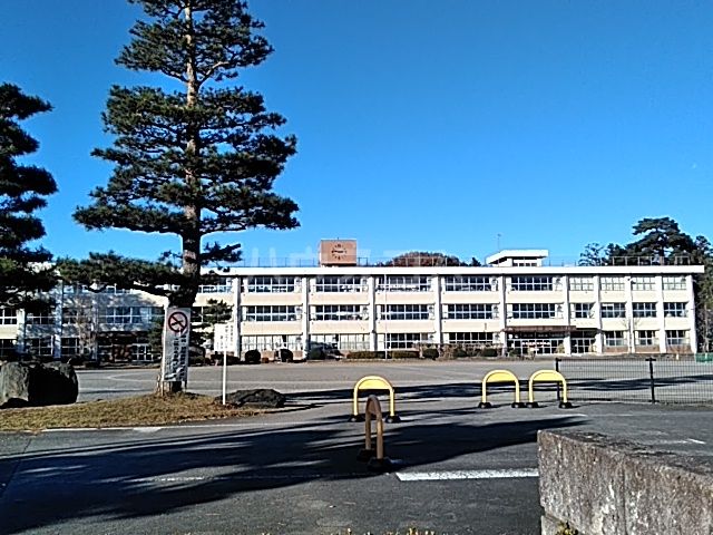 小学校　さくら市立南小学校（小学校）まで382m