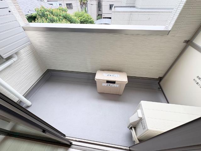 バルコニー　ベランダ