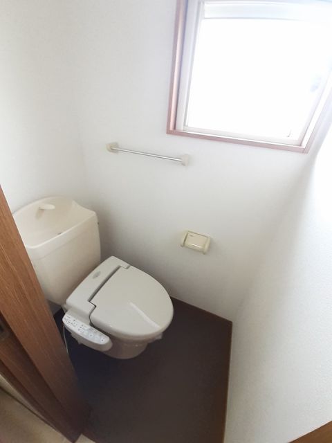 【パルテ－ル　素山のトイレ】