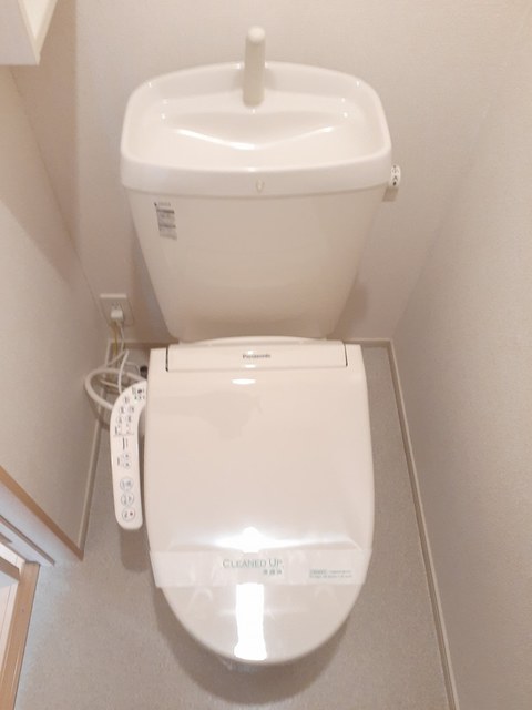 【ビスターリＡのトイレ】
