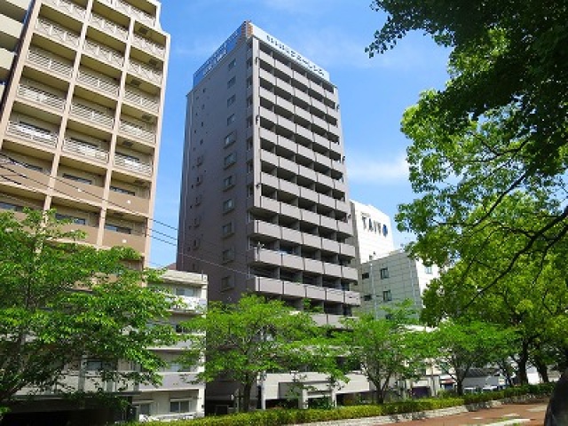 【ロアール松川町の建物外観】