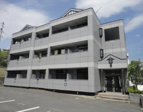 福山市伊勢丘のマンションの建物外観