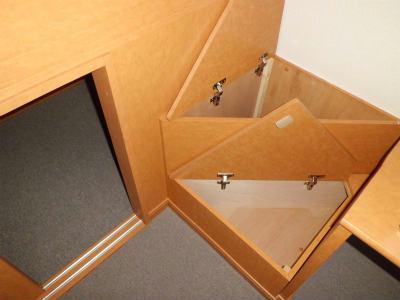 収納　こんなところにも収納が・・・